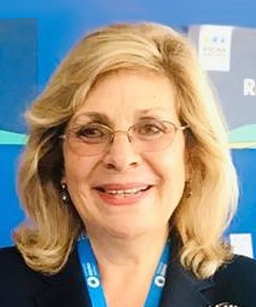 Hülya Koç